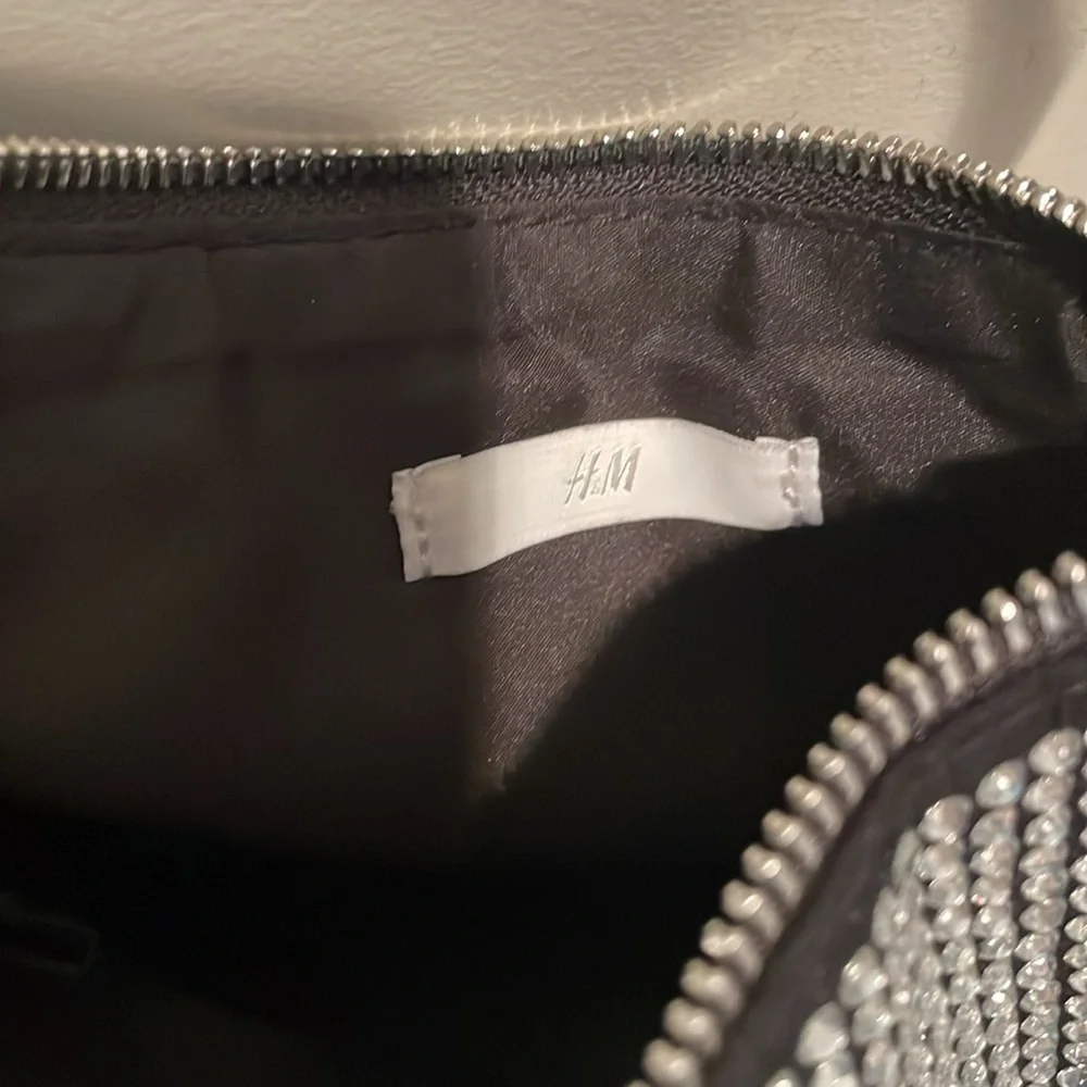H&M Rhinestone purse - Picture 3 of 6